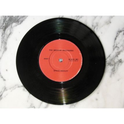 The Medium Waveband Space Medley Tell Laura I Love Her 45rpm Vinyl Record no-CD