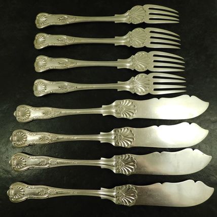4 Pair Silver Plate Fish Knives & Forks Bearing Queen Victorias Cypher Wilkinson