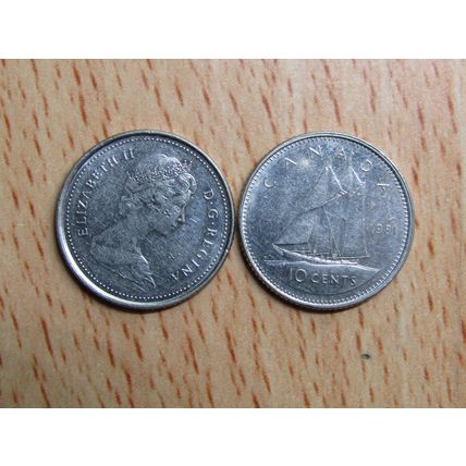 1981 Queen Elizabeth ll 10 Cents Canada Coin