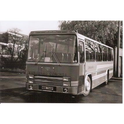 Black & White Photo of Vanguard Coaches Ltd of Bedworth - NNX 760P ex. Evans