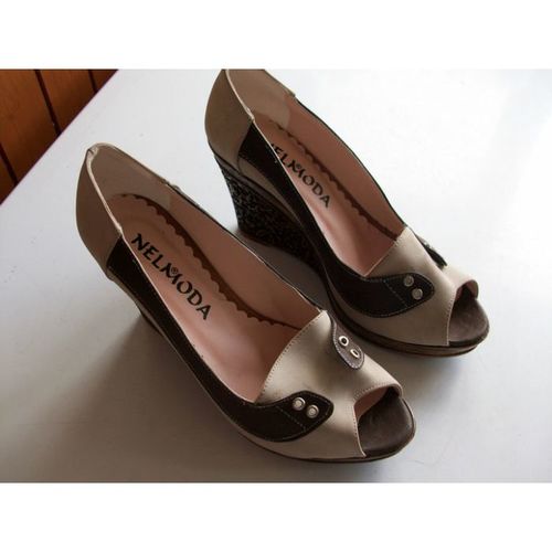 Nelmoda BEIGE & BROWN SUEDE FEEL PEEP TOE HIGH WEDGE SHOES EU37 UK4½