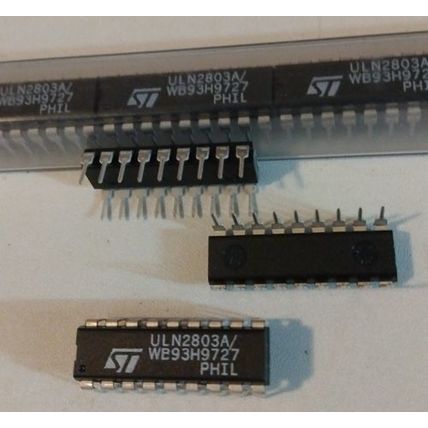 Lots of 22: STMicroelectronics ULN2803A