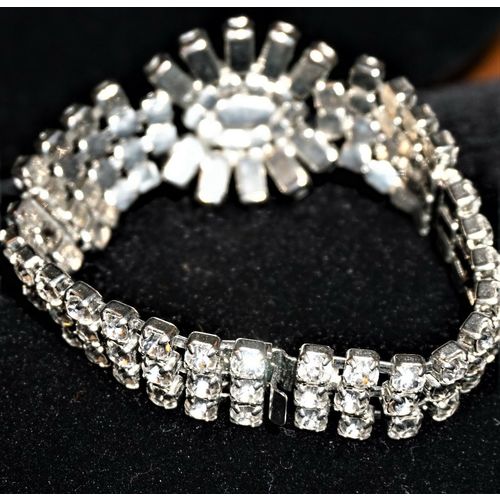 Weiss Flower Marquise and Round Cut Clear Rhinestone Bracelet Signed Vintage
