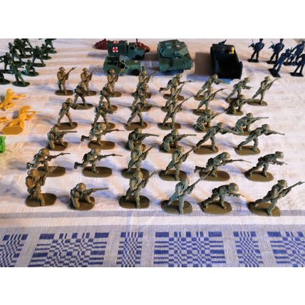 Vintage, WW2 Plastic Soldiers, Cowboys & Indians, Tank, Truck, Boat, Toys