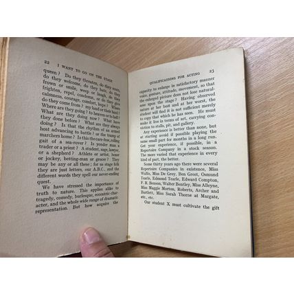 1931 1ST EDITION I WANT TO GO ON THE STAGE SIR FRANK BENSON PAPERBACK BOOK (P2)