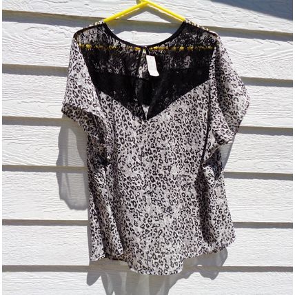 Womens Maurices Animal and Lace Sheer Top Sz 2 51 Chest NWT Black Gray White