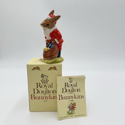 Royal Doulton England Santa Bunnykins Happy Christmas DB17 Porcelain Figurine