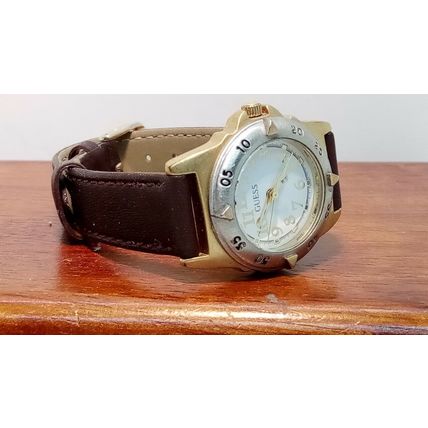 Pre-Owned Vintage Women’s Guess Sport Analog Watch