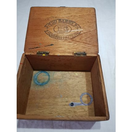 Vintage Du Barry Victoria Cigar Box