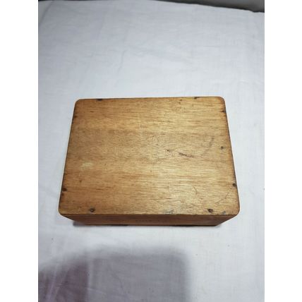 Vintage Du Barry Victoria Cigar Box