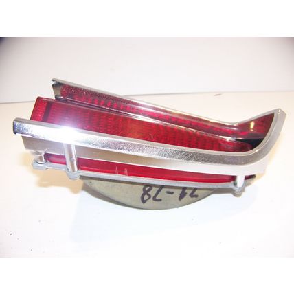 1974 1975 1976 1977 78 CHRYSLER NEW YORKER 74 75 IMPERIAL LH UPPER TAILLIGHT OEM