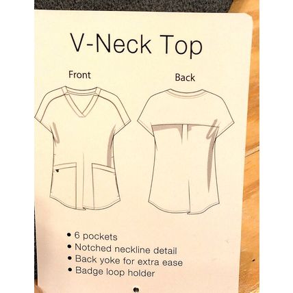 Climate Right by CuddlDuds 6 Pocket Scrub Top Ladies V Neck Grey Med Nursing NWT
