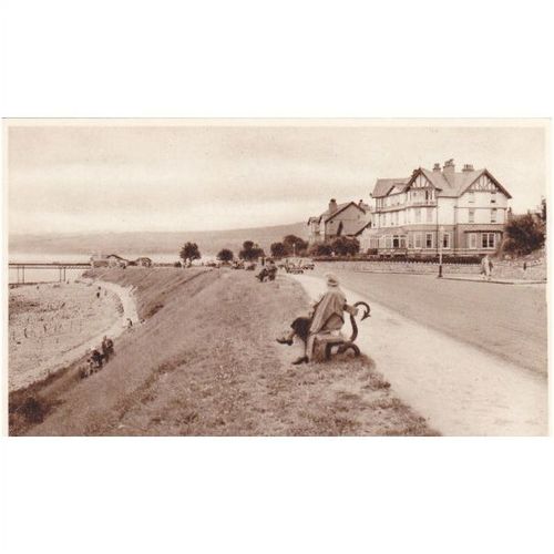 Marine Drive, Rhos-on-Sea Caemarvonshire Postcard (CAE3460)