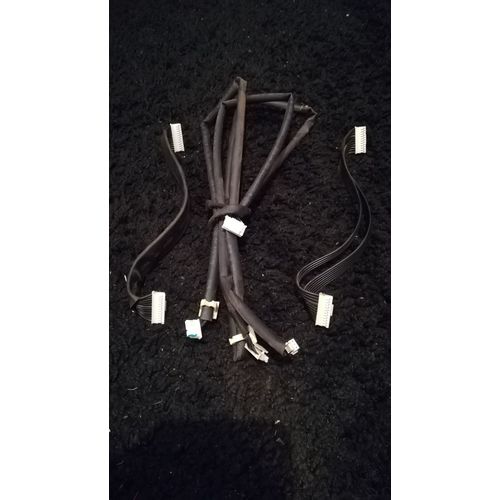 Philips 32PFL5604H/12 internal cable set. see photo
