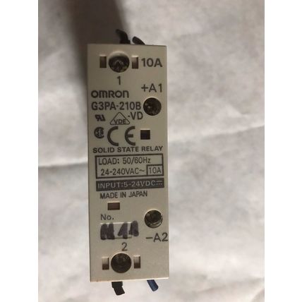 LOT 2 OMRON G3PA-210B-VD,OMRON G3PA-210B,AM