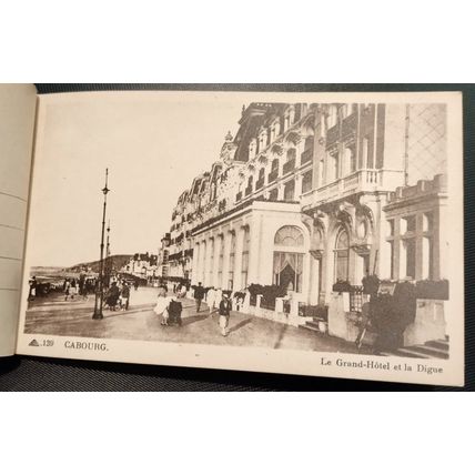 Cabourg, c.1940s - Carnet de 18 des 20 Cartes Postales - CAP