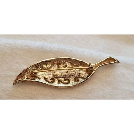 Vintage Roman Rhinestone Gold Tone Brooch