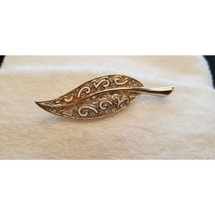 Vintage Roman Rhinestone Gold Tone Brooch