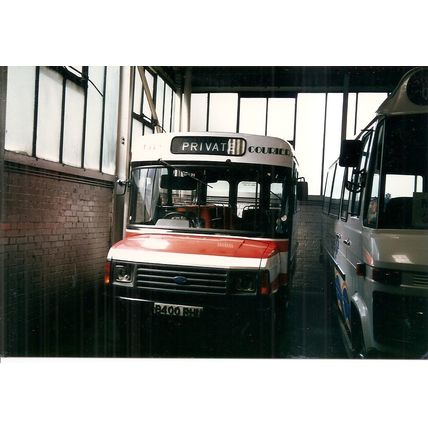Colour Photograph of United Automobile Services Ltd. - B400 RHN