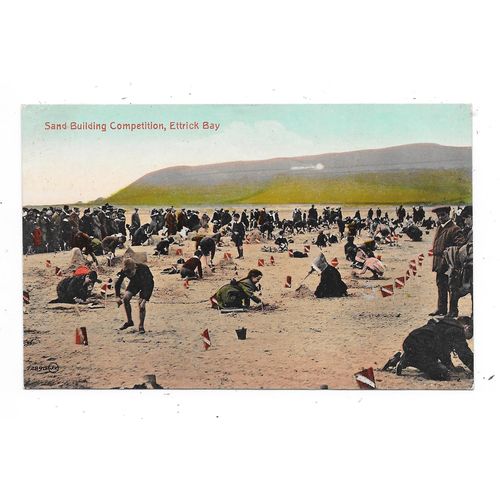 POSTCARD OF SAND CASTLE COMPETITION ETTRICK BAY ARGYLLSHIRE (3543)