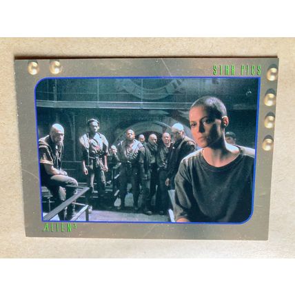 Alien3 Base trading card # 21 Ripley & Prisoners (A) 1992 Star Pics, Dark Horse