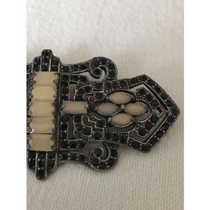 Stunning UTERQUE Italian Costume Brooch