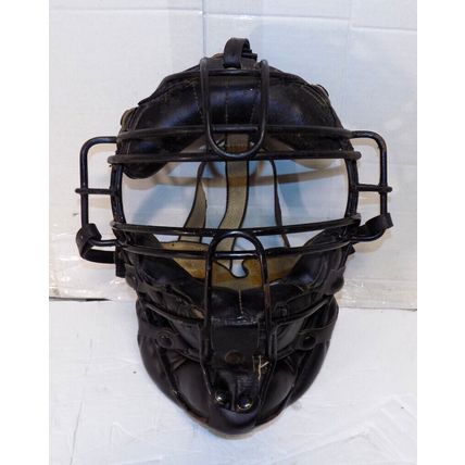 Vintage Wilson Metal Bar Black Padded Leather Baseball Catchers Mask