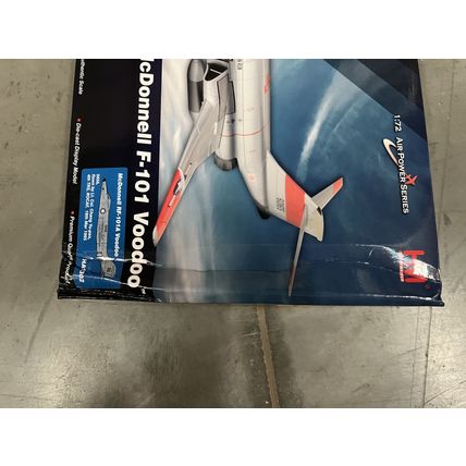 RF-101A VOODOO 45TH TRS TAIWAN 1960 - BOX DAMAGED - HOBBY MASTER HA9302 1/72