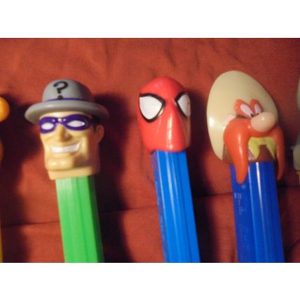 LOT of 8 Loose CHARACTERS Feeted PEZ Dispensers! $15.00 or Best Offer!!