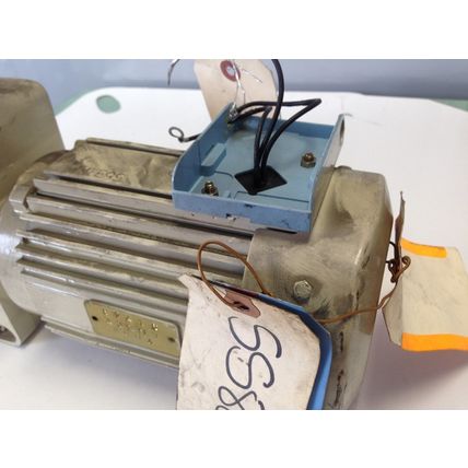 SUMITOMO RNYM05-32-5 Hyponic Drive GEAR REDUCER,50:1-RATIO,155821 410RPM,50Hz,AM