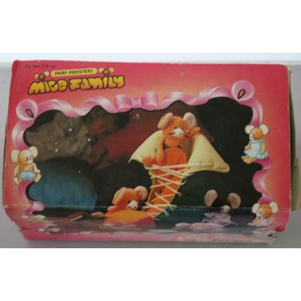 Vintage Fairy-Footsteps Mice Family Velour Plush Toy