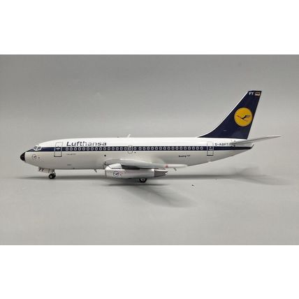 BOEING 737-200 LUFTHANSA REG: D-ABFT WITH STAND - JFOX JF7372012 1/200 PRE ORDER