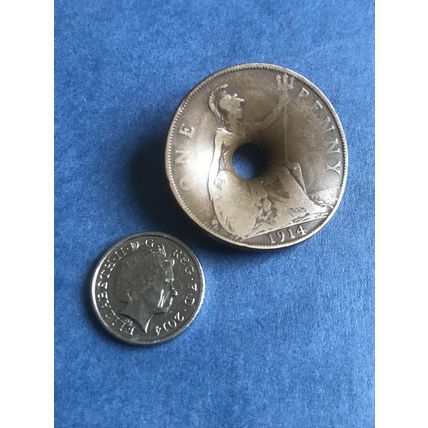 World War One Dated 1914 Coin damaged by Shrapnel during WW1 Trench Art Blitz
