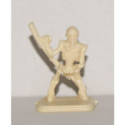 Heroquest: Skeleton figure (D) 1989 MB GW spares plastic broken