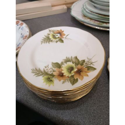 Royal Vale Side/Tea Plates X 11