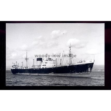 GB0174 - Bank Line Cargo Ship - Cedarbank - built 1959 - photograph
