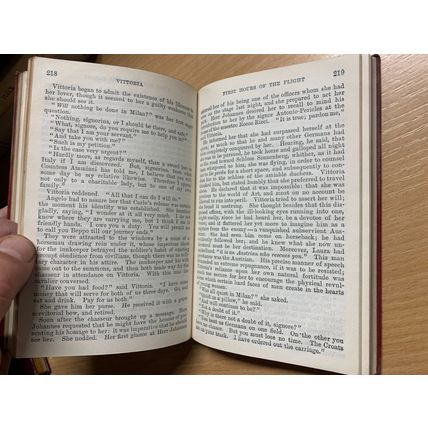 RARE* 1909 GEORGE MEREDITH "VITTORIA" FICTION LEATHER BOOK (P3)
