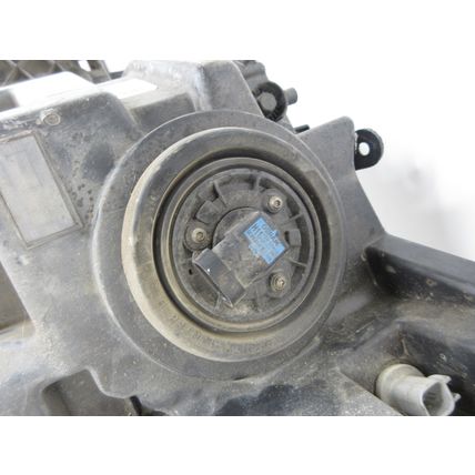 2016-2019 NISSAN Titan Headlight Assembly RH Right OEM 26010 EZ21A