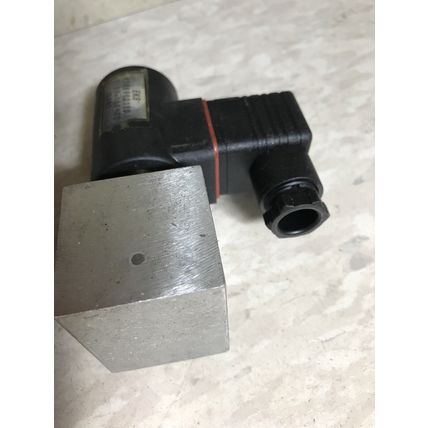 NEW GDML 2011,EKS 4366960110 VALVE,110V,GDML 2011,GB1,VPA-VEN/RV Valve,FE