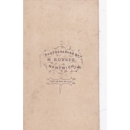 VICT. CDV PHOTO -YOUNG WOMAN/FASHION DRESS/NECKLACE BY ALEXANDER BROS, GLASGOW