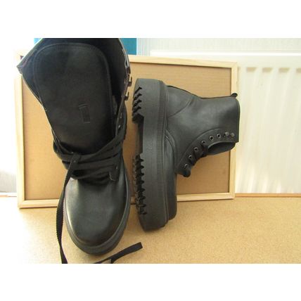 V for Very black 'biker' type laced boots Size 5 (slight fault see description