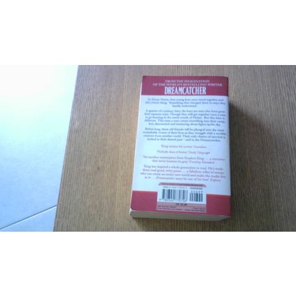 DREAMCATCHER. Stephen King (First Edition Paperback) New English Library (2001)