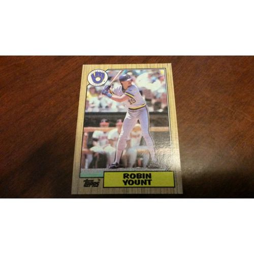 1987 Topps Card # 773 Robin Yount Mint (9) Milwaukee Brewers