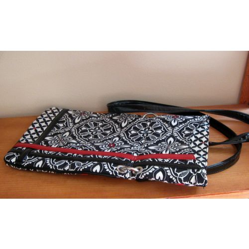 Vera Bradley Black, White & Red Crossover Handbag / Purse