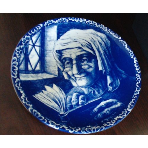 Vintage Boch Freres Delft Blue La Louviere Decorative Belgium 9-1/2" Plate Woman