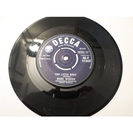 7" 1961 .MARK WYNTER . DREAM GIRL F. 11323. TWO LITTLE GIRLS. DECCA.EXCELLENT