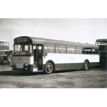 Black & White Photograph of Maidstone & District Motor Services Ltd. - BKT 801C