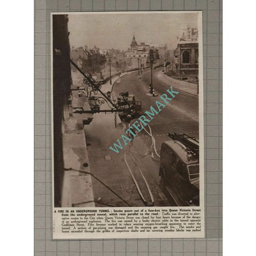 C3376) Queen Victoria Street London Underground Tunnel Fire Godliman - 1950 Clip