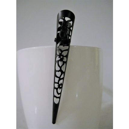 3 inch black filigree flower smaller alligator hair claw clip clamp