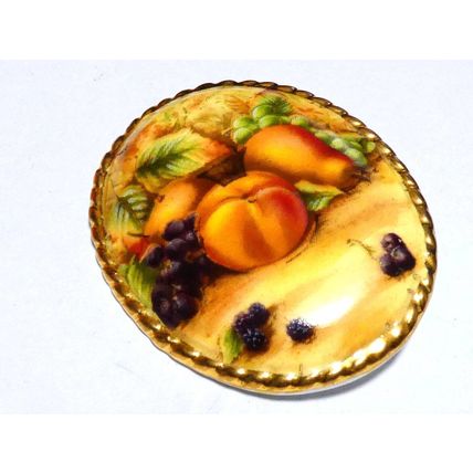 Vintage 1950-s Genuine Gold Edged Fine Bone China Fruit BROOCH in Original Box.